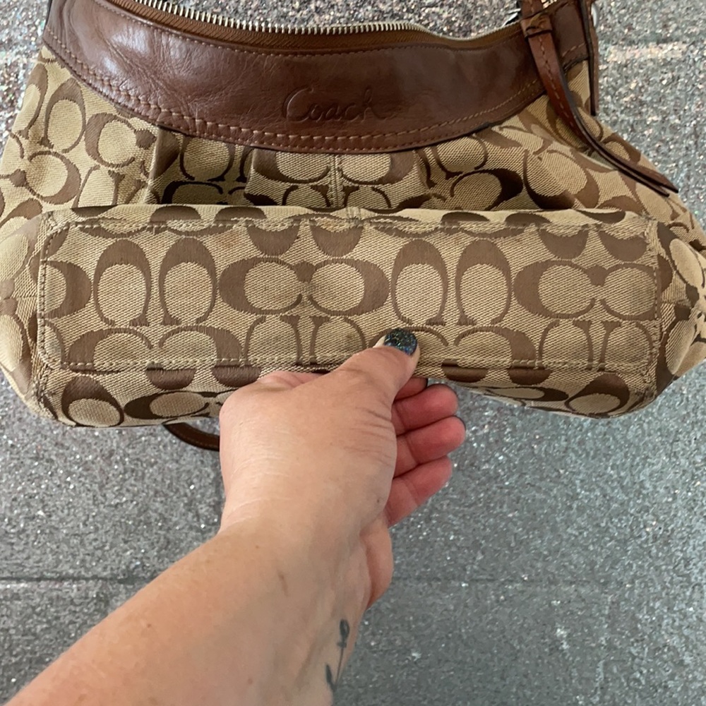 Coach purse - Picture 6 of 6